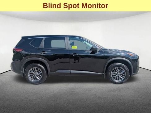 Used 2023 Nissan Rogue S AWD/4WD image 4