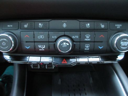 Used 2026 Dodge Durango GT AWD/4WD image 33