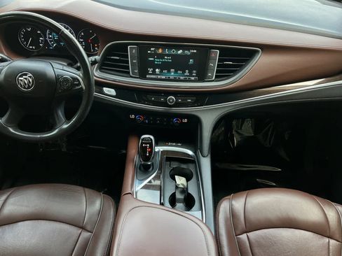 Used 2018 Buick Enclave Avenir w/ Avenir Technology Package AWD/4WD image 4