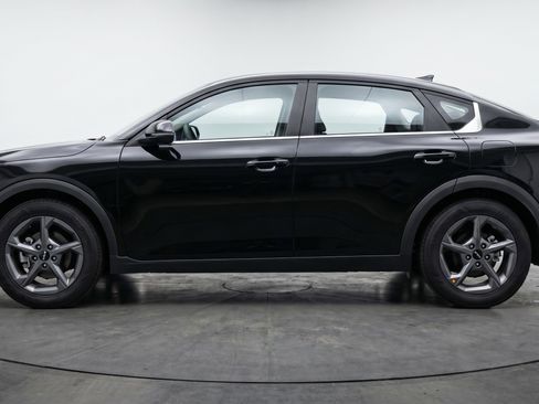 Used 2025 Kia K4 FWD image 5