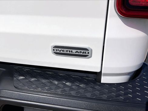 Used 2020 Jeep Gladiator Overland AWD/4WD image 10