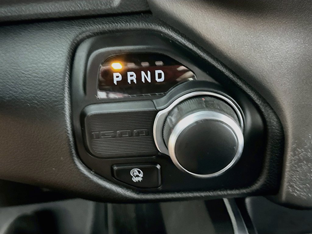 Used 2021 RAM 1500 Big Horn RWD image 32