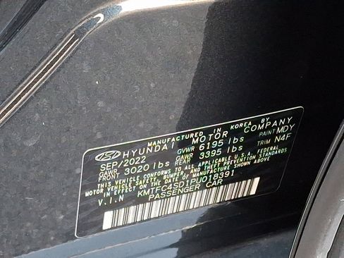 Certified 2023 Genesis G90 3.5T image 28