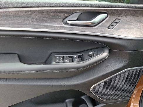 New 2026 Jeep Grand Cherokee Limited AWD/4WD image 8