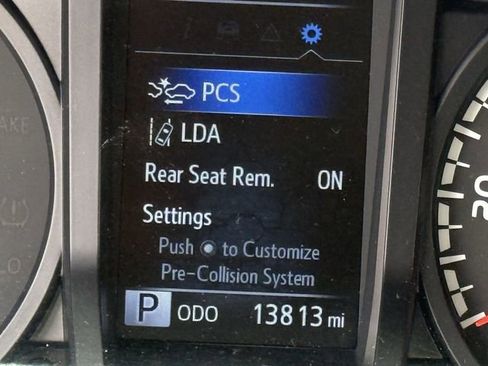 Used 2023 Toyota Tacoma SR AWD/4WD image 18