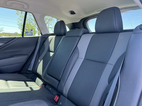 Used 2024 Subaru Outback Onyx Edition AWD/4WD image 21