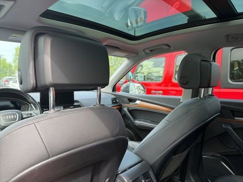 Used 2022 Audi Q5 2.0T Premium Plus image 28