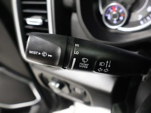 Used 2022 RAM 1500 Laramie AWD/4WD image 36