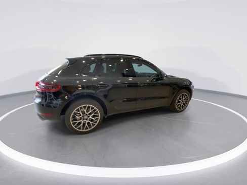 Used 2018 Porsche Macan S w/ Premium Package Plus image 8