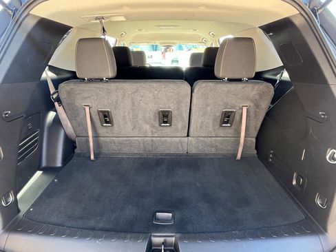 Used 2019 Chevrolet Traverse LS AWD/4WD image 12