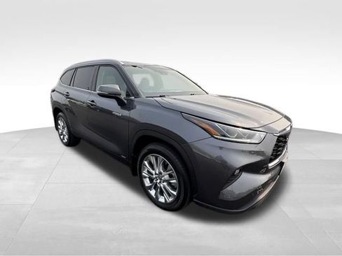 Used 2021 Toyota Highlander Limited AWD/4WD image 11