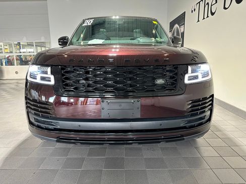Used 2020 Land Rover Range Rover HSE image 2