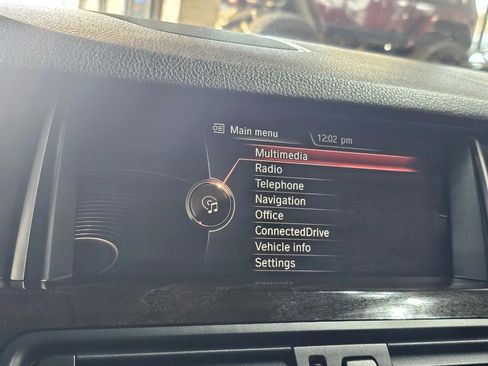 Used 2016 BMW 528i Sedan image 40