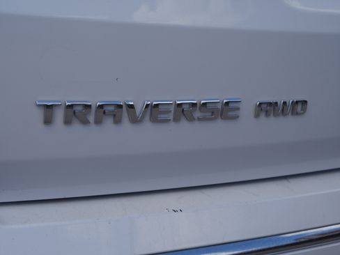 Used 2022 Chevrolet Traverse Premier AWD/4WD image 21