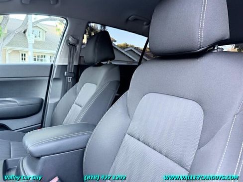 Used 2017 Kia Sportage LX FWD image 15
