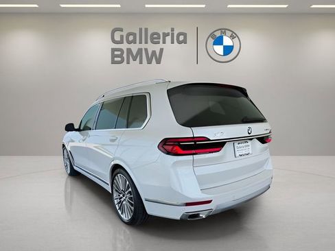 Used 2026 BMW X7 xDrive40i w/ Premium Package image 15