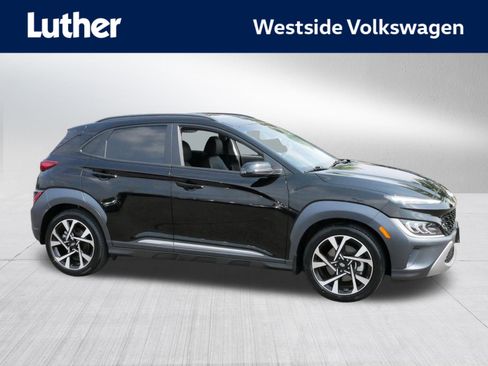 Used 2023 Hyundai Kona Limited image 1