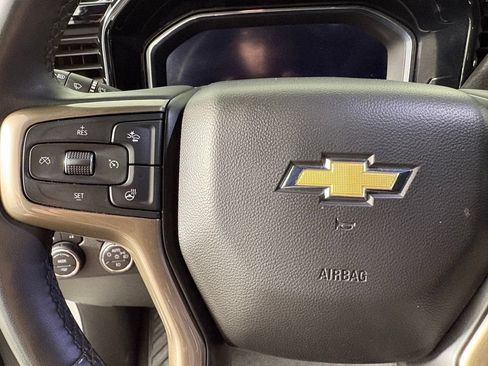 Used 2024 Chevrolet Silverado 2500 High Country w/ High Country Premium Package AWD/4WD image 24