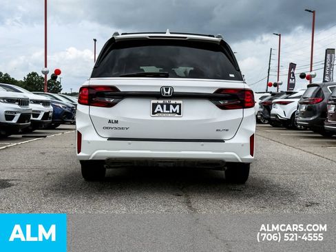 Used 2026 Honda Odyssey Elite image 5