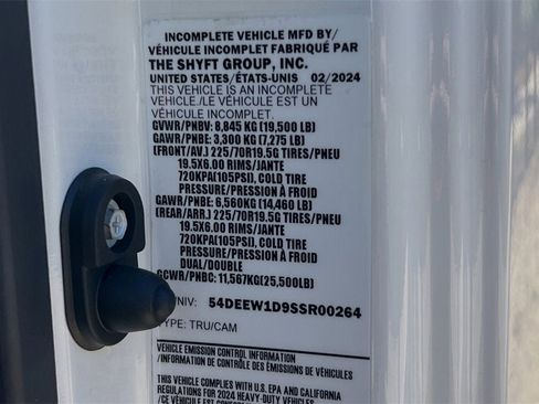 New 2025 Chevrolet Low Cab Forward 5500XG image 27