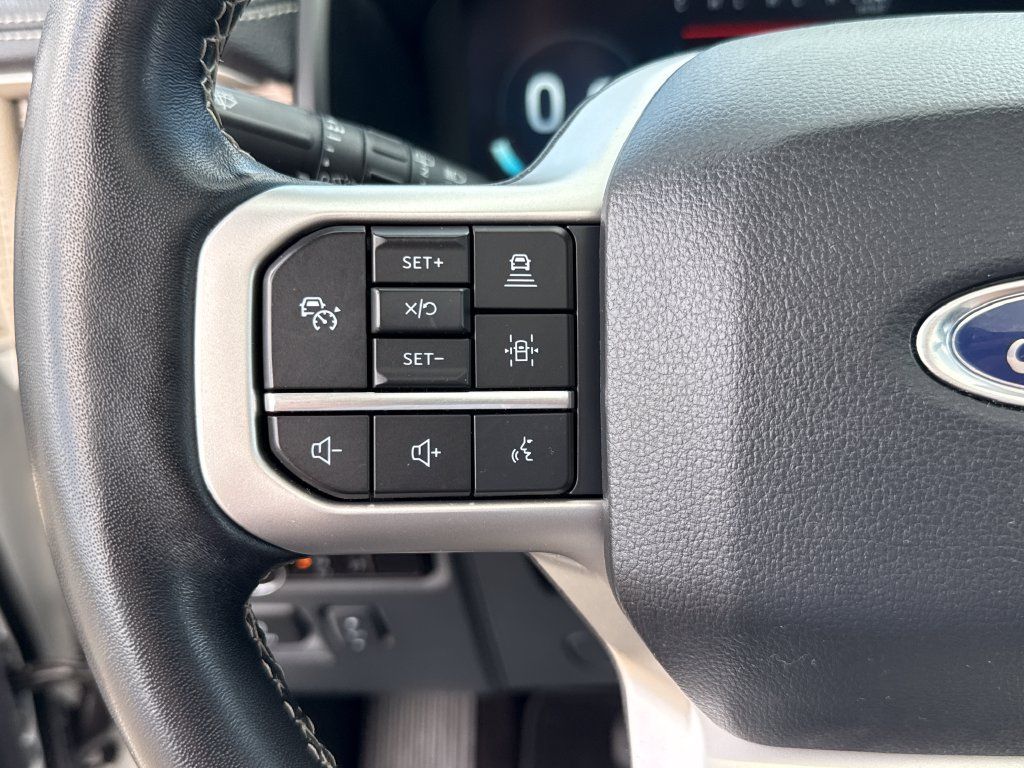 Used 2023 Ford Expedition Limited RWD image 17