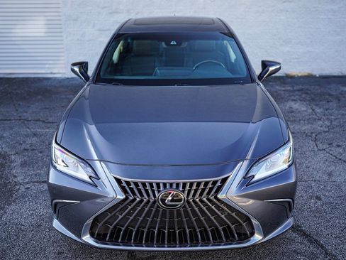 Used 2023 Lexus ES 350 w/ Premium Package image 5