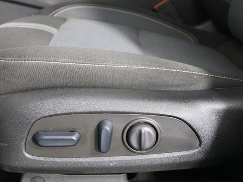 Used 2023 Chevrolet Blazer LT image 24