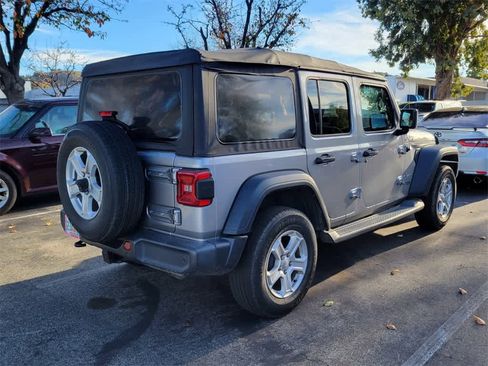 Used 2018 Jeep Wrangler Unlimited Sport S image 7