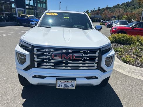 Used 2024 GMC Canyon Denali AWD/4WD image 8