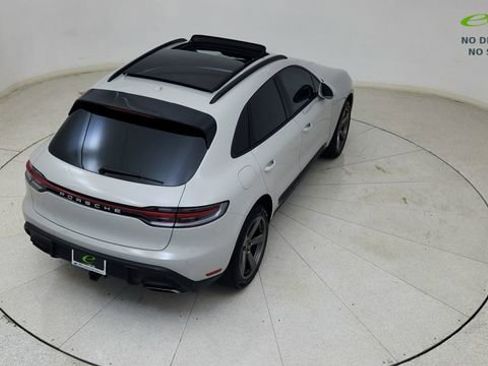 Used 2024 Porsche Macan AWD/4WD image 80
