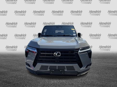 Certified 2024 Lexus GX 550 w/ Accessory Package (2T) image 3