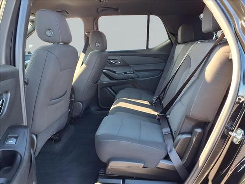 Used 2023 Chevrolet Traverse LT w/ Midnight/Sport Edition image 24