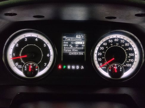 Used 2021 RAM 1500 Classic SLT image 23