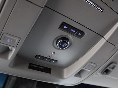 Used 2019 GMC Yukon SLT image 37