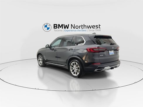 Used 2022 BMW X5 xDrive40i w/ Premium Package AWD/4WD image 12