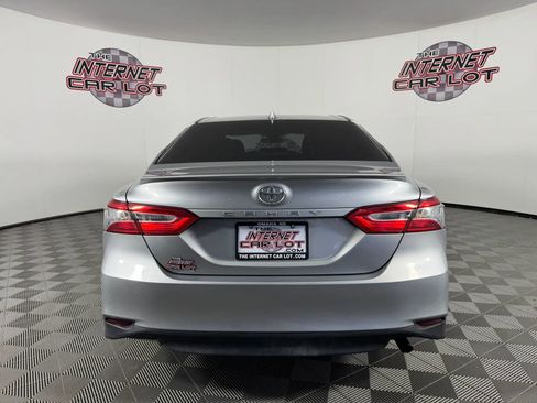 Used 2019 Toyota Camry LE FWD image 6