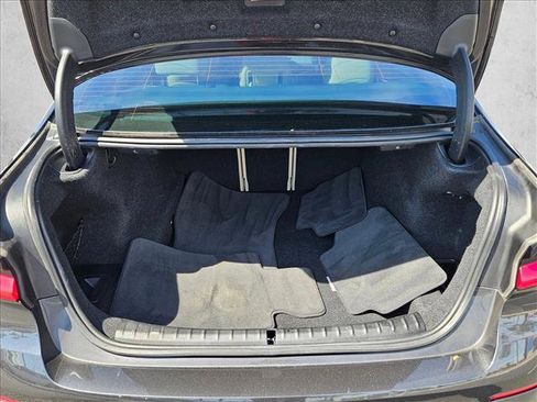 Used 2023 BMW 530i w/ Convenience Package image 6