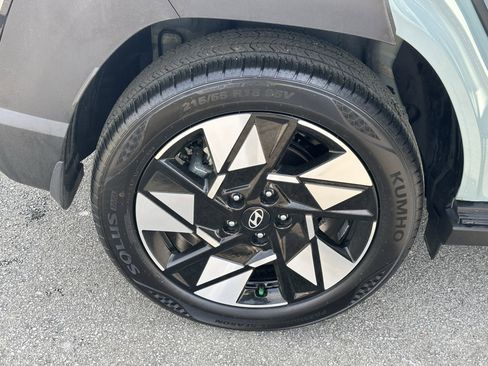 Used 2024 Hyundai Kona SEL image 19