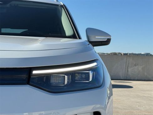 New 2026 Volkswagen Tiguan S image 3