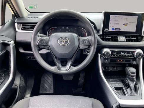 Used 2025 Toyota RAV4 XLE FWD image 6