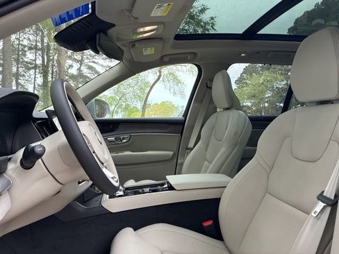 New 2026 Volvo XC90 B6 Ultra w/ Protection Package Premier AWD/4WD image 23