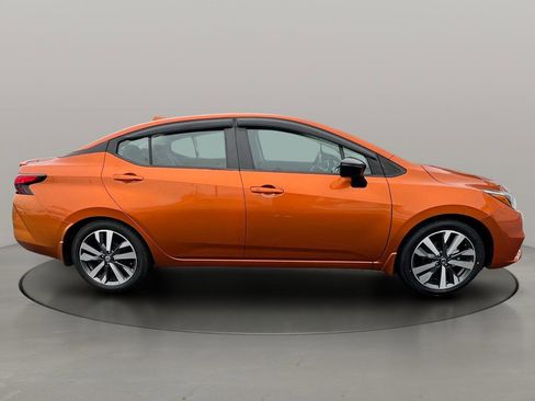 Used 2021 Nissan Versa SR w/ Convenience Package image 7