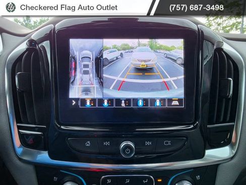 Used 2021 Chevrolet Traverse Premier FWD image 15