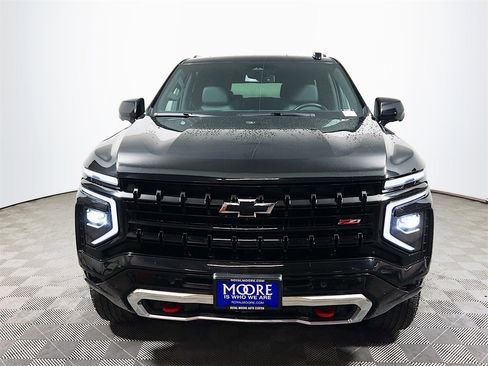 Used 2025 Chevrolet Tahoe Z71 image 3