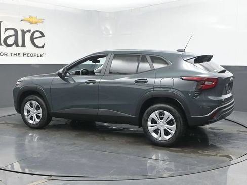 New 2026 Chevrolet Trax LS FWD image 30