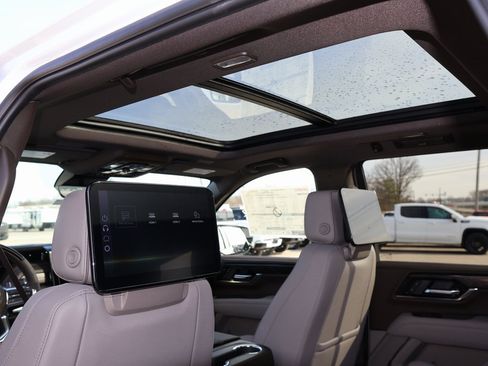 New 2026 GMC Yukon Elevation w/ Elevation Premium Package image 13