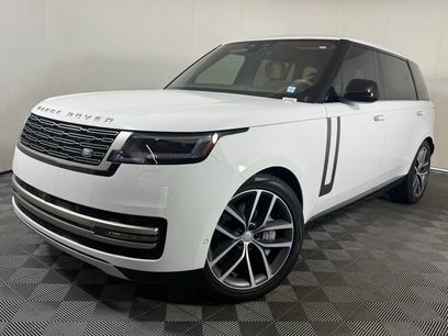 New 2025 Land Rover Range Rover Long Wheelbase SE