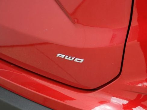 Certified 2022 Ford Edge Titanium w/ Class II Trailer Tow Package image 9