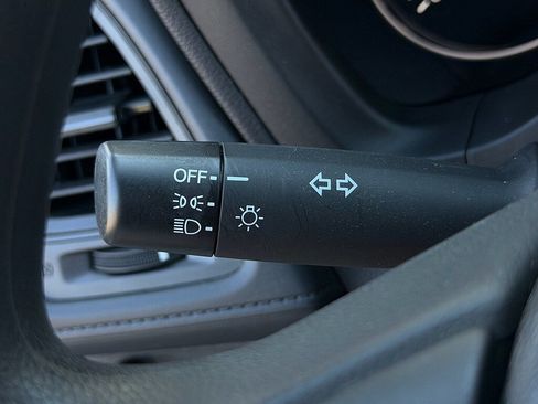 Used 2016 Honda HR-V LX image 21