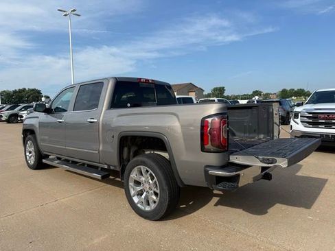 Used 2017 GMC Sierra 1500 SLT w/ SLT Premium Package AWD/4WD image 5